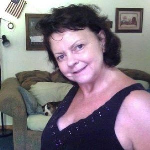 Meet your Posher, Roxanne